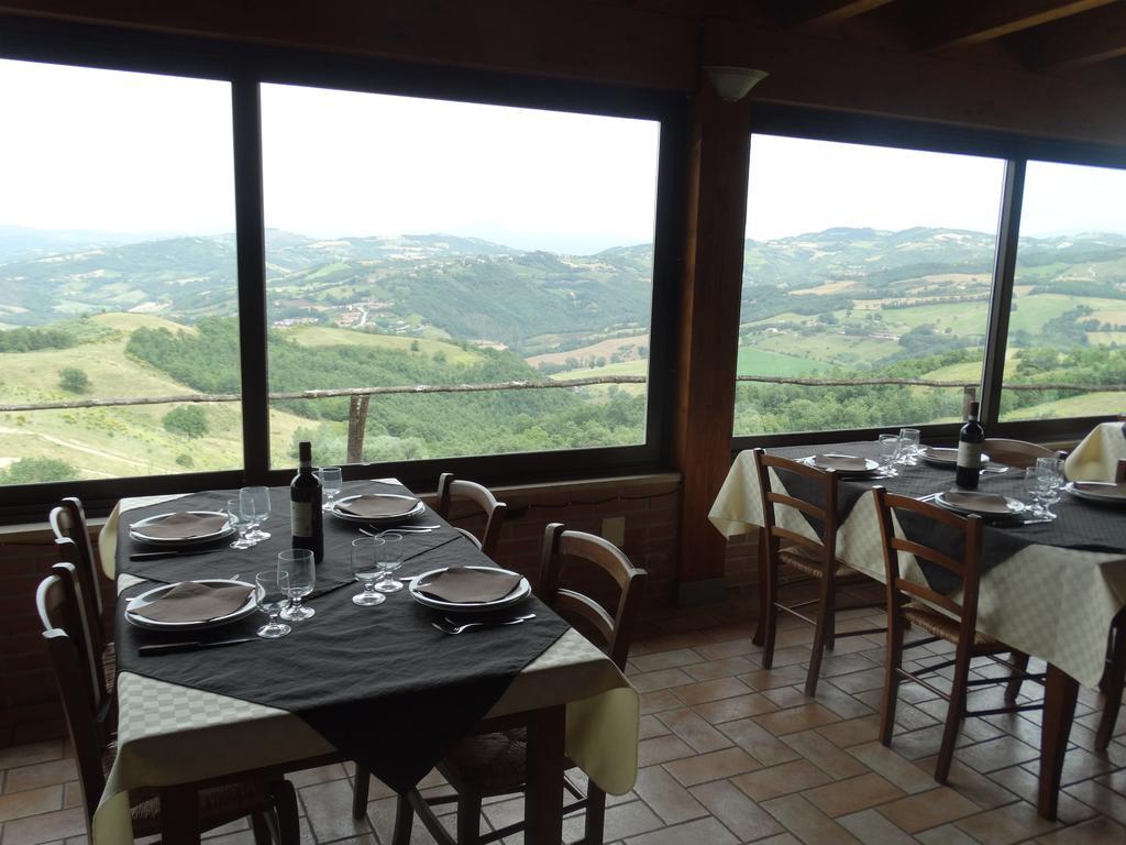 Agriturismo La Terrazza Valfabbrica Buitenkant foto